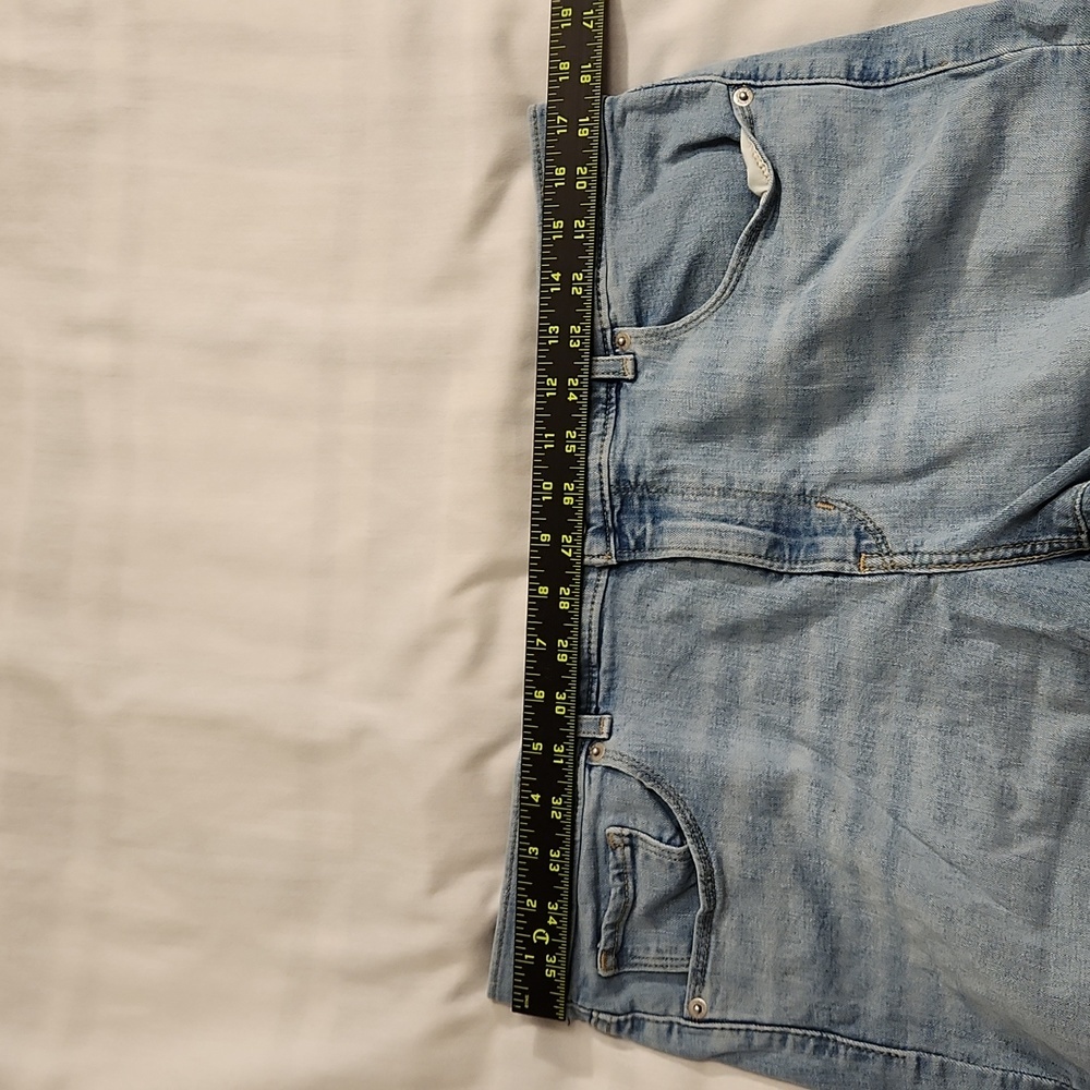 Levi's Classic Bermuda Shorts women's 32 blue denim red tab - Picture 13 of 15